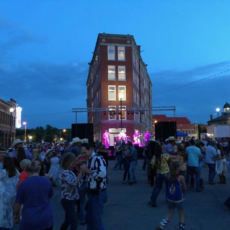 Frontier Hotel Pawhuska Exterior foto